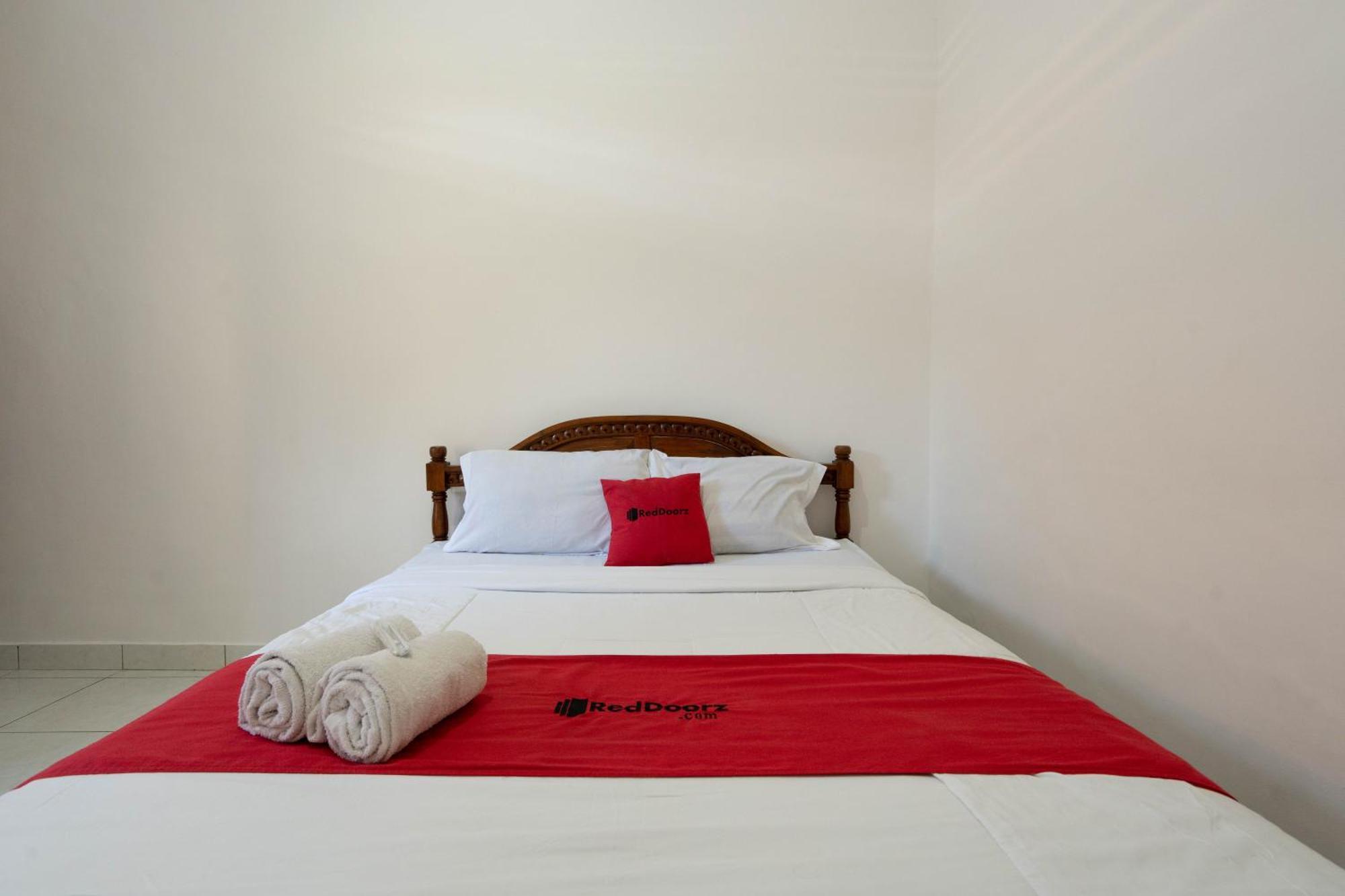 Reddoorz Near Buleleng Harbour 2 Hotel Singaraja Exterior foto