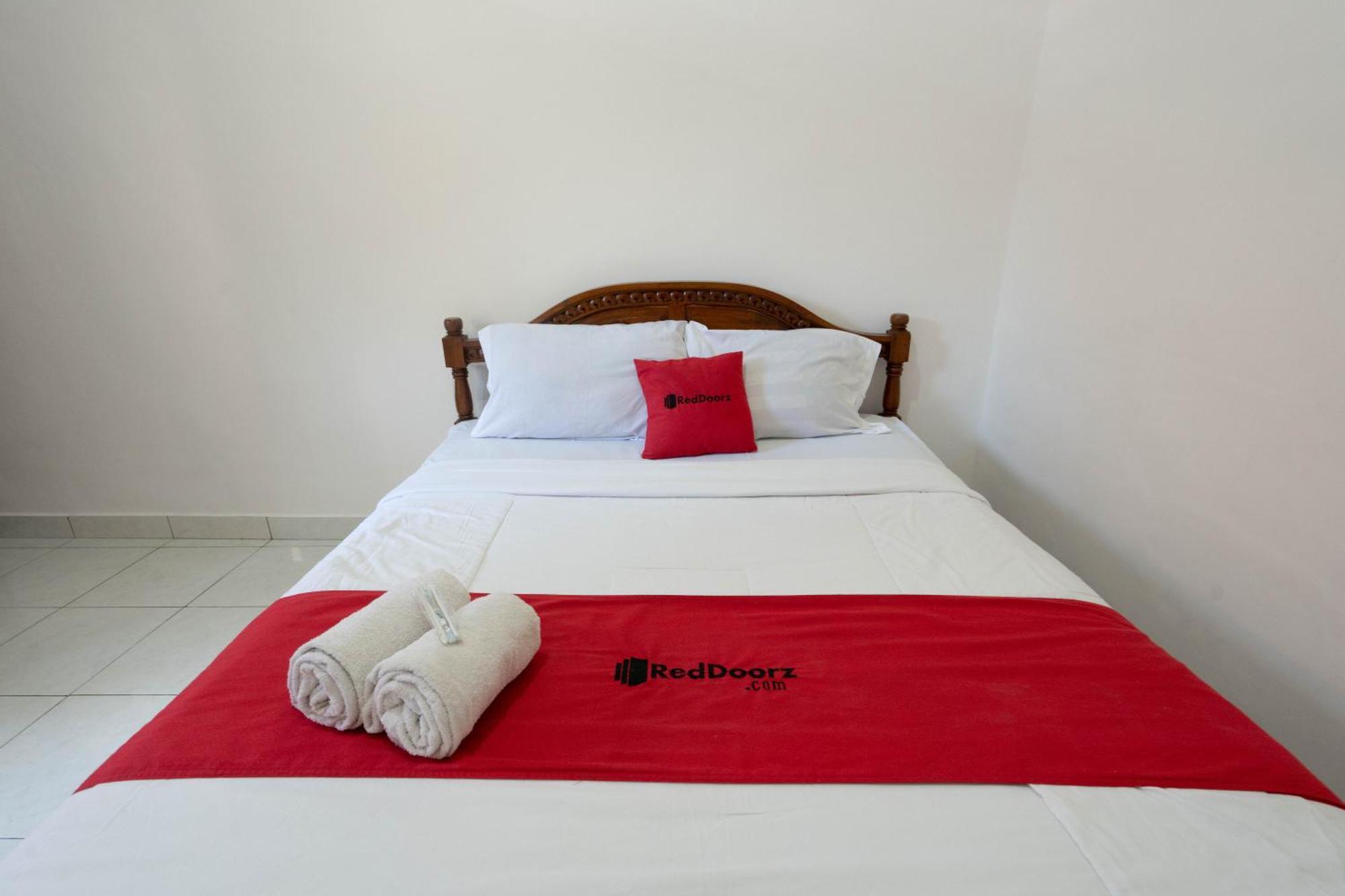 Reddoorz Near Buleleng Harbour 2 Hotel Singaraja Exterior foto